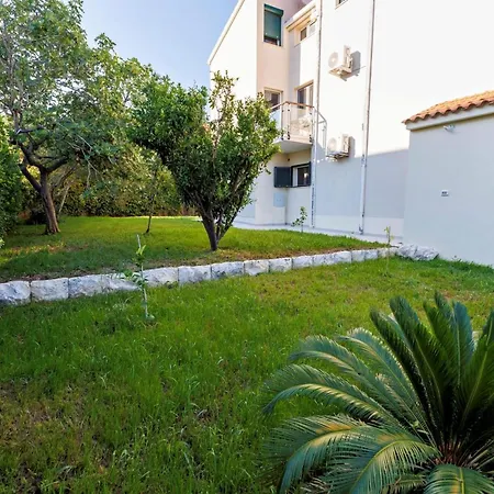 Luxury Semi-detached House With A Pool Near The Sea Holiday home