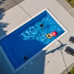 Luxury Semi-detached House With A Pool Near The Sea